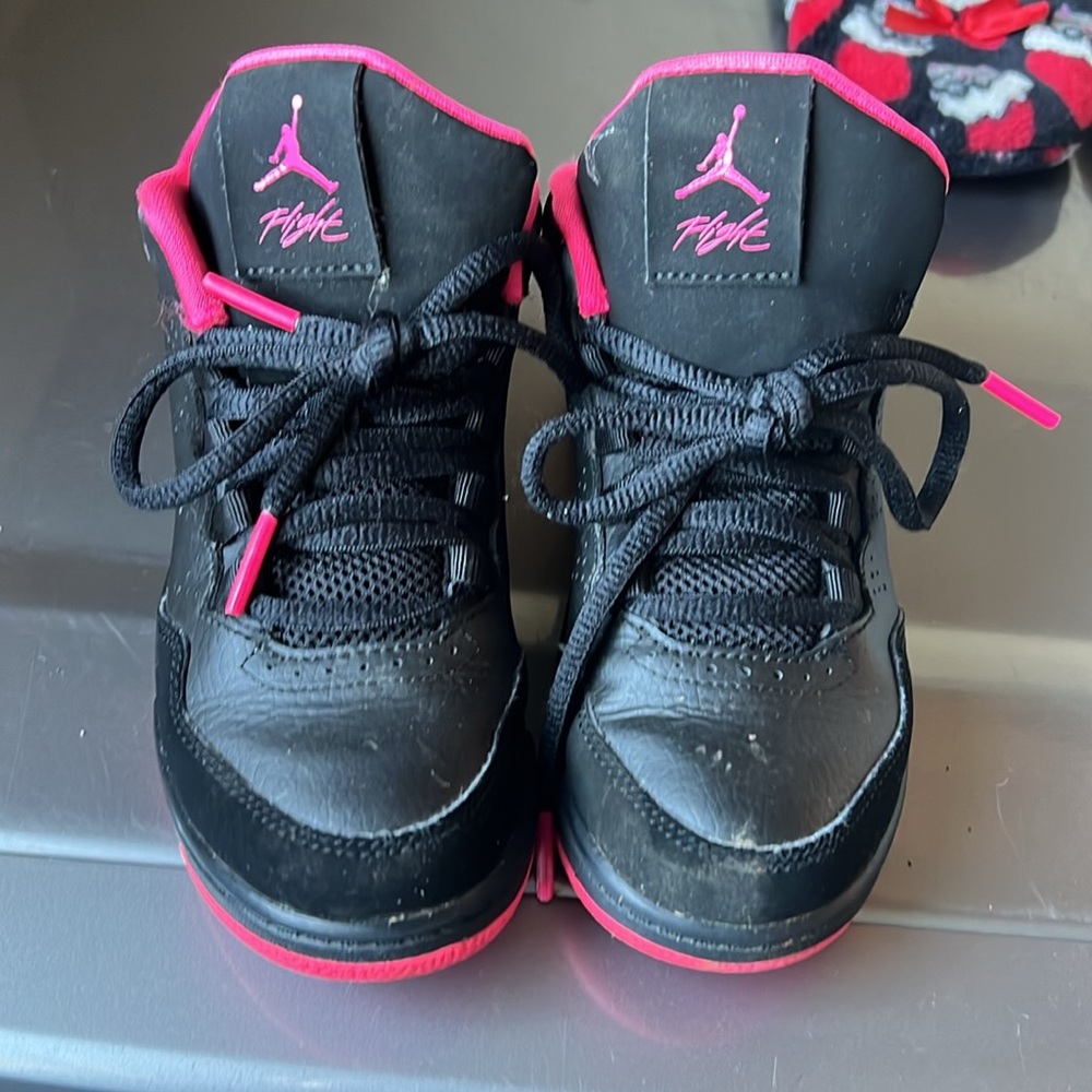 Jordan kids size 12 - Picture 3 of 7
